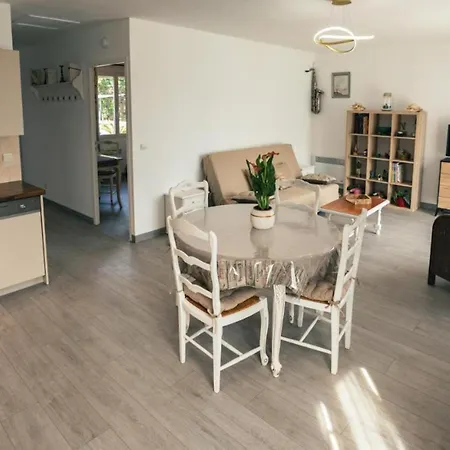 Vila Charmante Au Plan-de-la-tour Avec Piscine Privee *